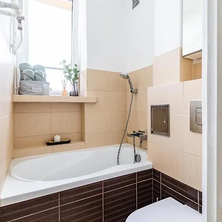 Airport Hynka By Arrenda * Βαρσοβία